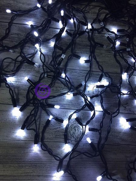 Новогодняя гирлянда Бахрома 96 Led 3.5 м (черный провод, холодный белый) 12k01p116v2 фото