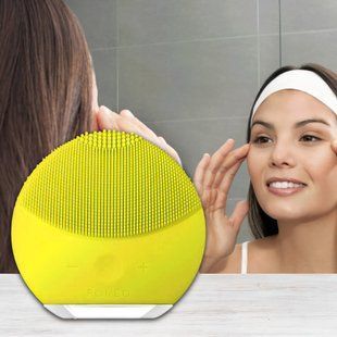Щітка-масажер для обличчя Foreo Luna mini 2 жовта/219 07k02p018v5 фото