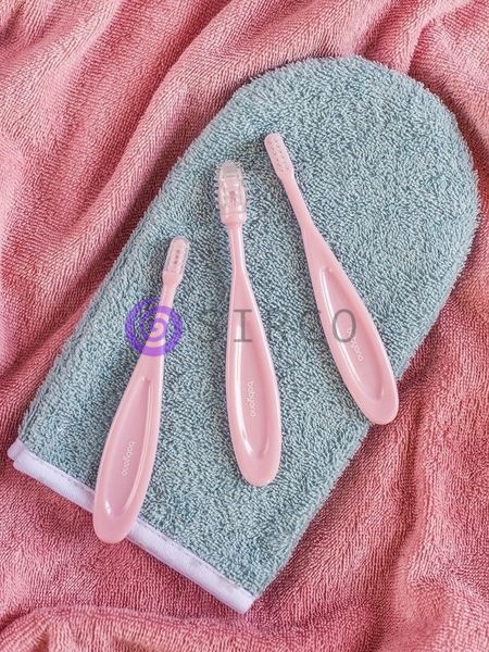 Комплект зубных силиконовых щеток 3шт Babyono Розовый (550/01) (SB) 03k17p251v2 фото